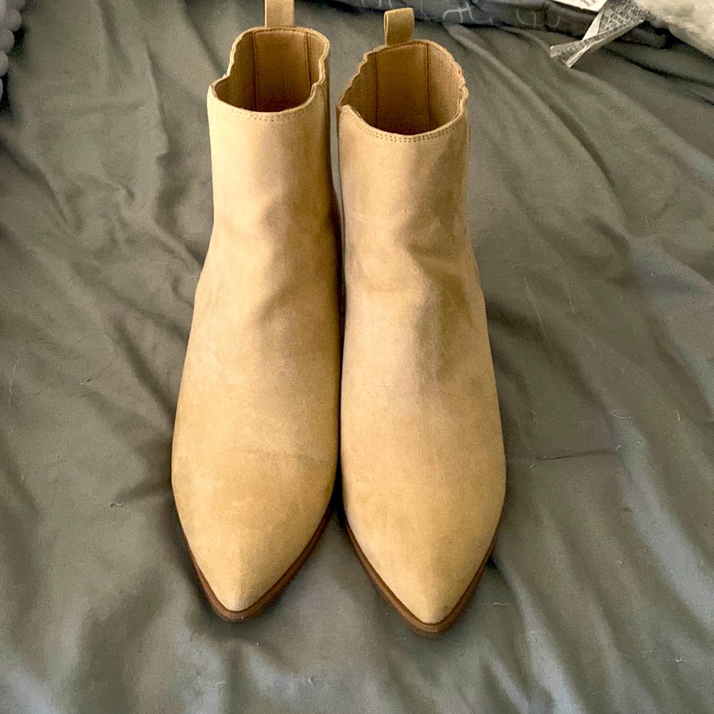 Ann Taylor booties